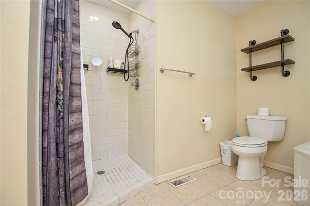 365 Wildlife Club Lane, Taylorsville, NC 28681