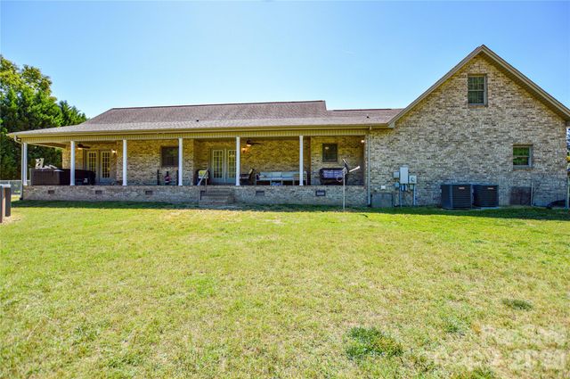 365 Wildlife Club Lane, Taylorsville, NC 28681