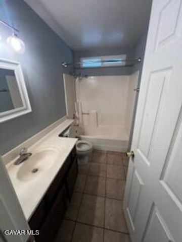 2500 Topaz Lane, Lancaster, CA 93535