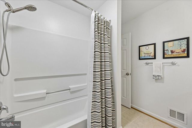 5211 SPRING BRANCH BLVD, Dumfries, VA 22025