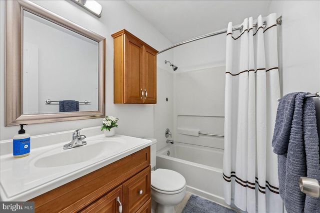 5211 SPRING BRANCH BLVD, Dumfries, VA 22025