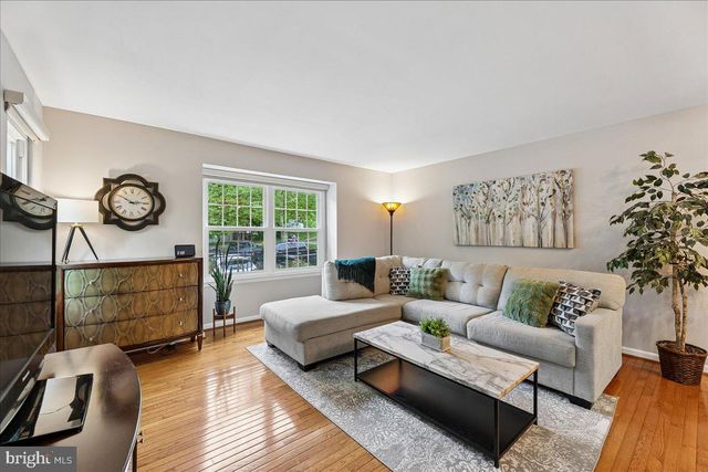 5211 SPRING BRANCH BLVD, Dumfries, VA 22025