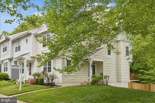 5211 SPRING BRANCH BLVD, Dumfries, VA 22025
