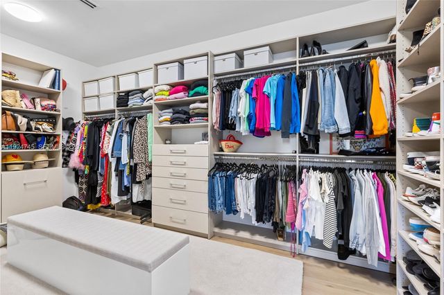 895 NE 76th St, Miami, FL 33138