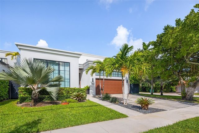 895 NE 76th St, Miami, FL 33138