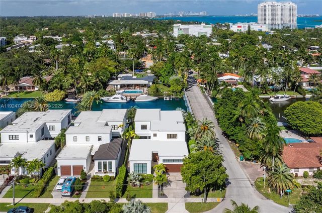 895 NE 76th St, Miami, FL 33138