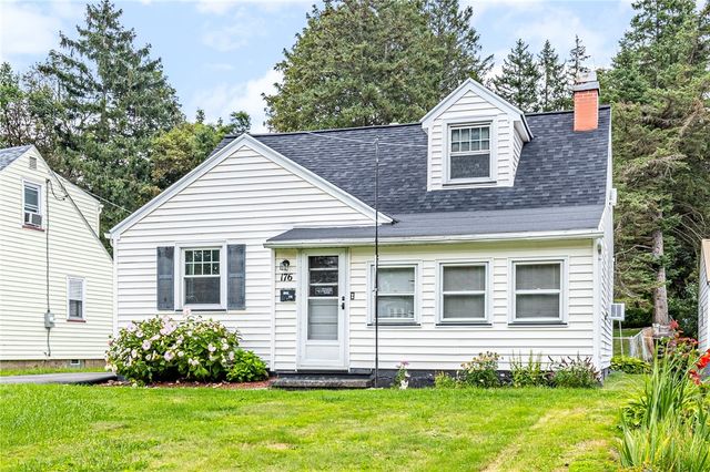 176 Glenbrook Road, Greece, NY 14616