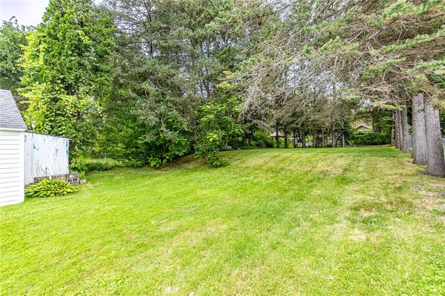 176 Glenbrook Road, Greece, NY 14616