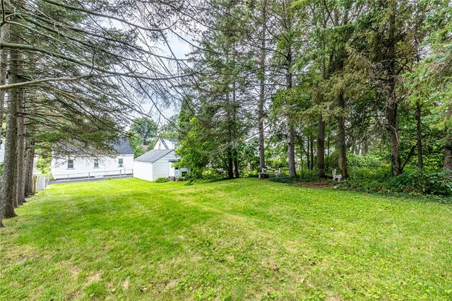 176 Glenbrook Road, Greece, NY 14616