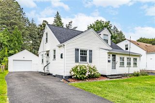 176 Glenbrook Road, Greece, NY 14616