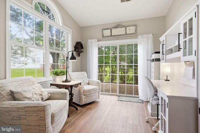 19 BLACK EYED SUSAN RD, Langhorne, PA 19047
