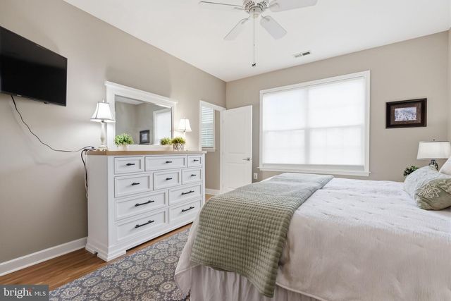19 BLACK EYED SUSAN RD, Langhorne, PA 19047