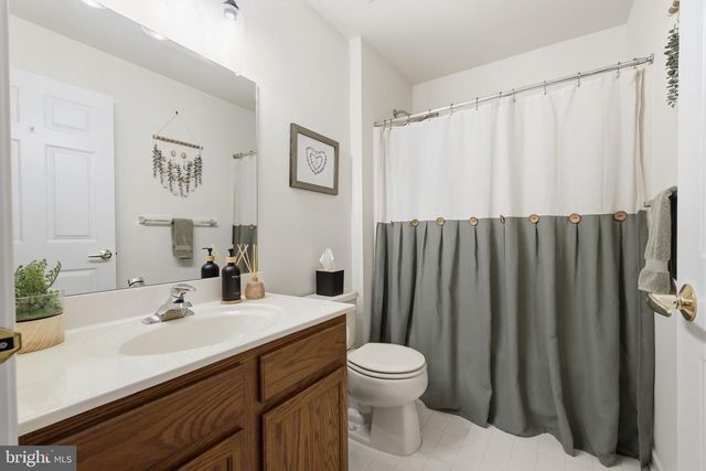 19 BLACK EYED SUSAN RD, Langhorne, PA 19047