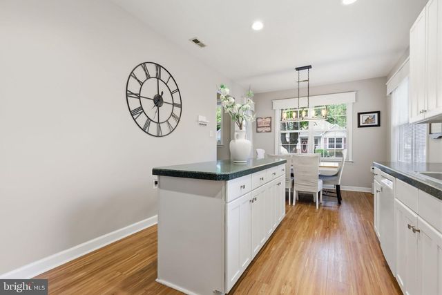 19 BLACK EYED SUSAN RD, Langhorne, PA 19047