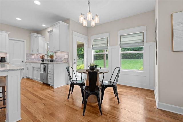 2911 SW Arthur Drive, Lee's Summit, MO 64082