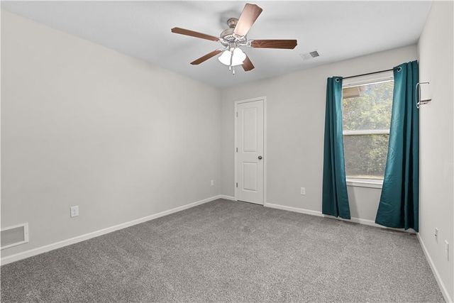 2911 SW Arthur Drive, Lee's Summit, MO 64082
