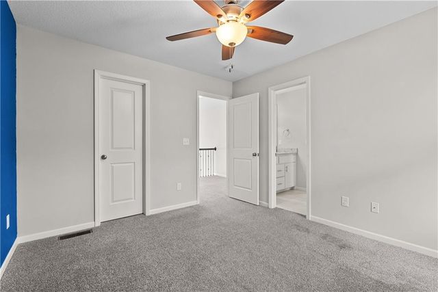 2911 SW Arthur Drive, Lee's Summit, MO 64082