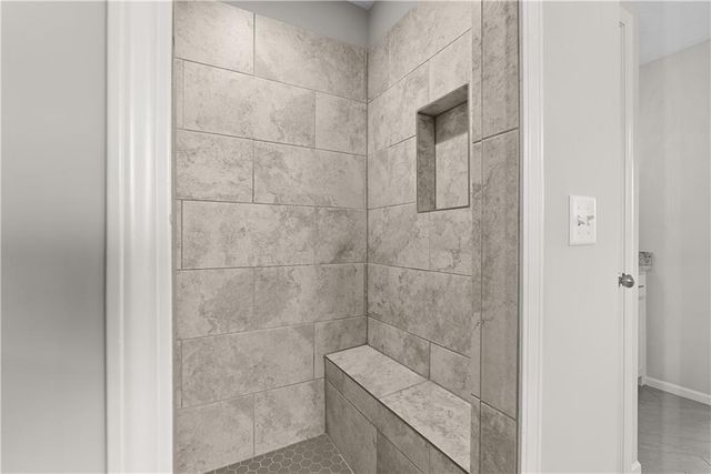 2911 SW Arthur Drive, Lee's Summit, MO 64082
