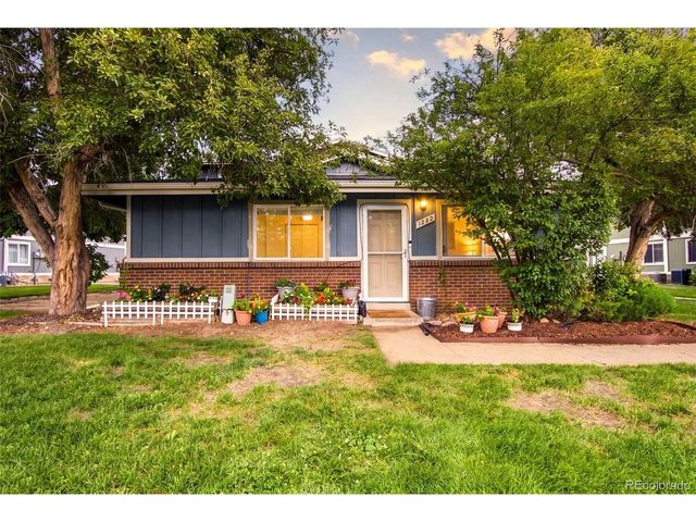 1282 S Uvalda St, Aurora, CO 80012