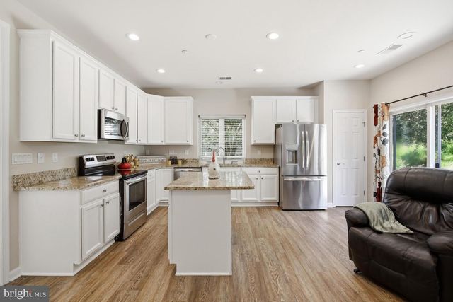 153 SMITHFIELD WAY, Fredericksburg, VA 22406