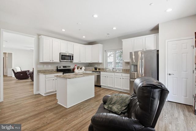 153 SMITHFIELD WAY, Fredericksburg, VA 22406
