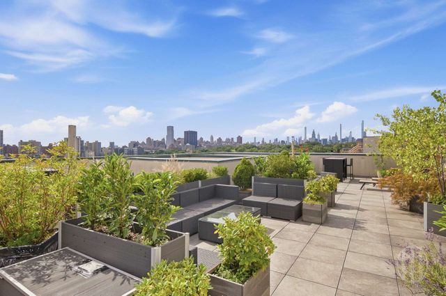 2098 Frederick Douglass Blvd Apt 4H, New York City, NY 10026