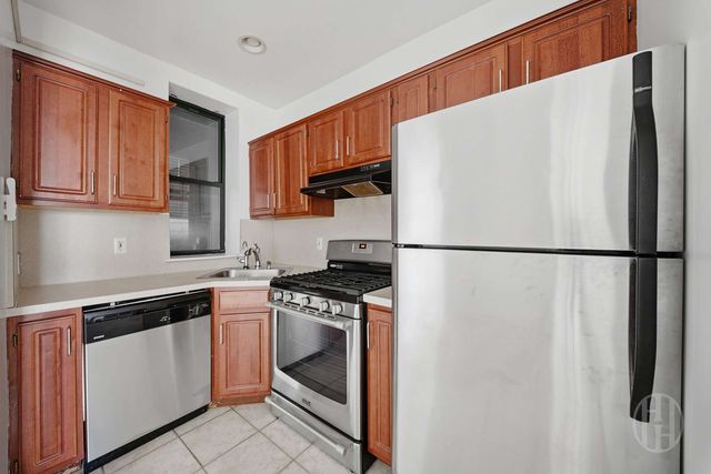 2098 Frederick Douglass Blvd Apt 4H, New York City, NY 10026
