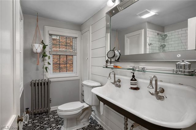 16830 Holbrook Road, Shaker Heights, OH 44120