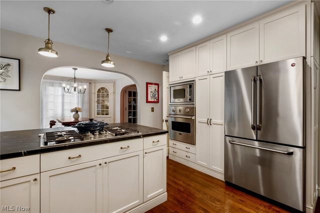 16830 Holbrook Road, Shaker Heights, OH 44120
