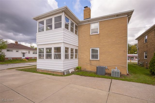 6257 State Road, Parma, OH 44134