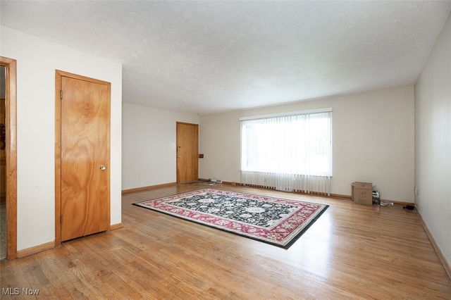 6257 State Road, Parma, OH 44134