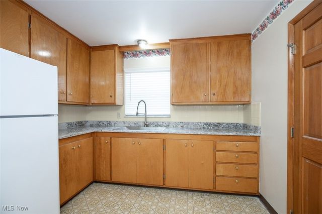 6257 State Road, Parma, OH 44134