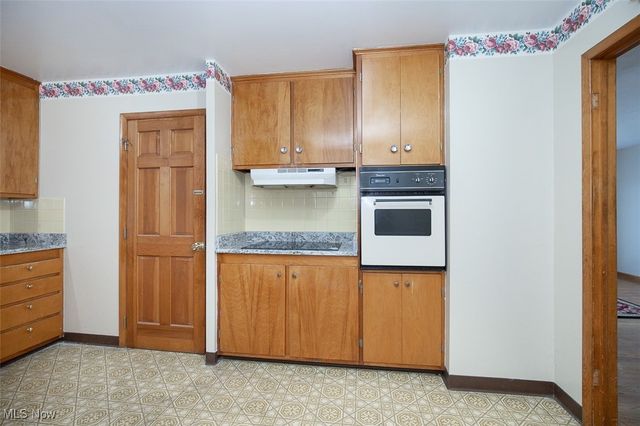 6257 State Road, Parma, OH 44134