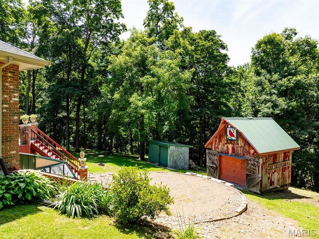 3150 Pleasant Run Drive, Palmyra, MO 63461