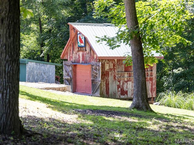 3150 Pleasant Run Drive, Palmyra, MO 63461