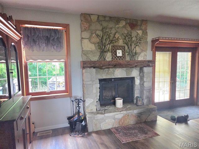 3150 Pleasant Run Drive, Palmyra, MO 63461