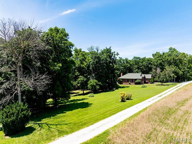 3150 Pleasant Run Drive, Palmyra, MO 63461