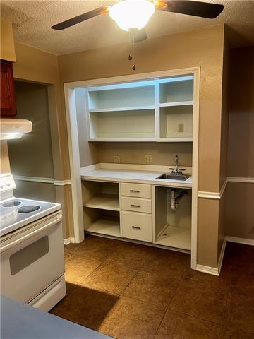 1123 W 19th Terrace, Russellville, AR 72801