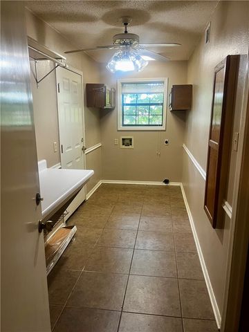 1123 W 19th Terrace, Russellville, AR 72801
