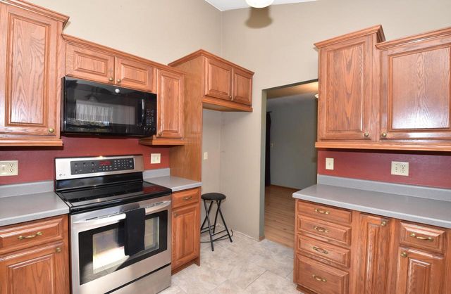 2940 Woodland COURT, Colgate, WI 53017