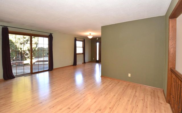 2940 Woodland COURT, Colgate, WI 53017