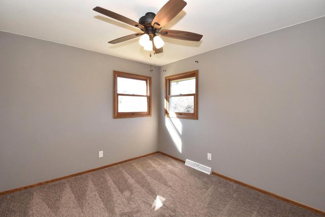 2940 Woodland COURT, Colgate, WI 53017