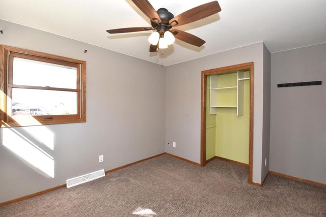 2940 Woodland COURT, Colgate, WI 53017