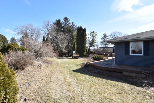 2940 Woodland COURT, Colgate, WI 53017