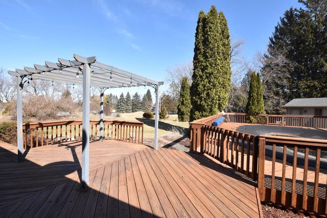 2940 Woodland COURT, Colgate, WI 53017