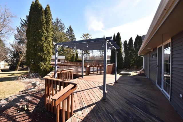 2940 Woodland COURT, Colgate, WI 53017