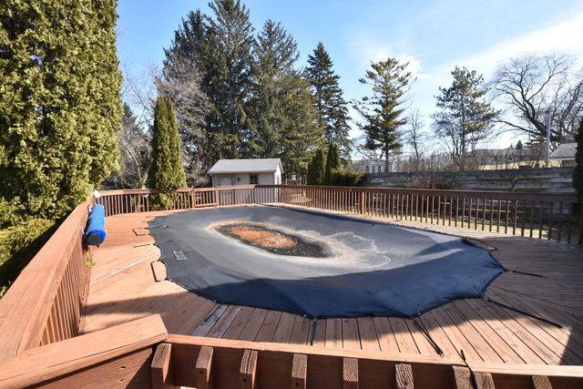 2940 Woodland COURT, Colgate, WI 53017