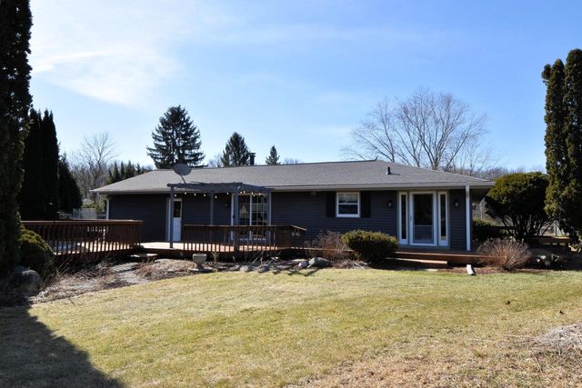 2940 Woodland COURT, Colgate, WI 53017