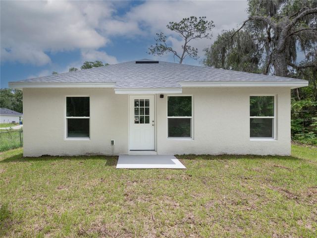 520 W BERESFORD AVENUE, Deland, FL 32720