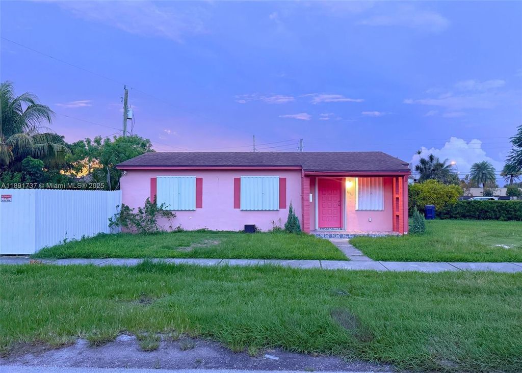 3450 SW 75th Ct, Miami, FL 33155
